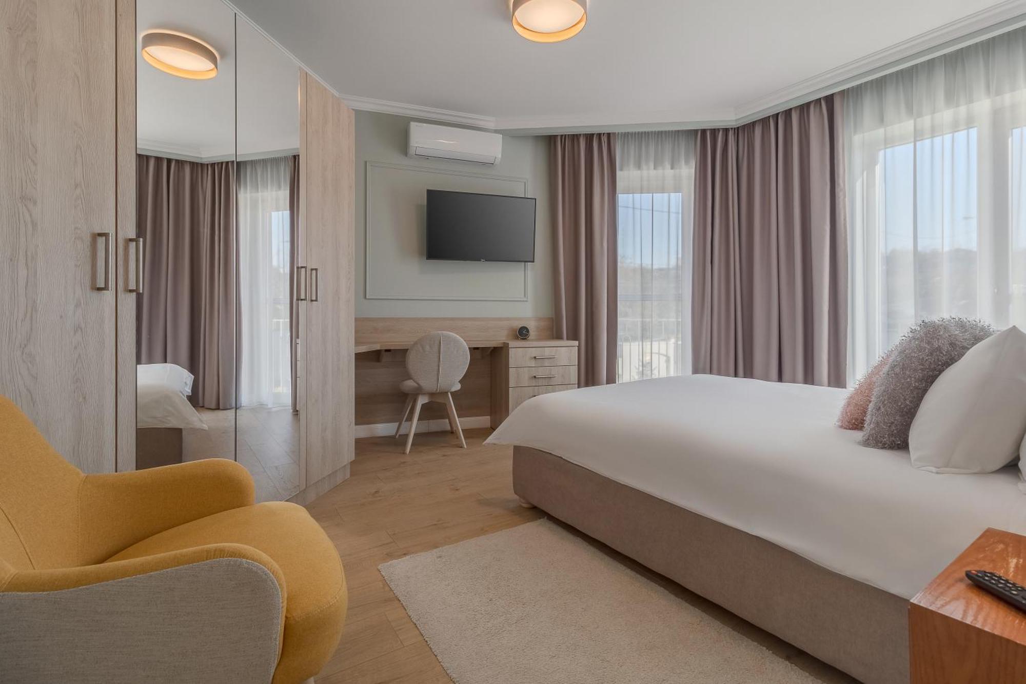 Dozsa Residence Oradea Extérieur photo