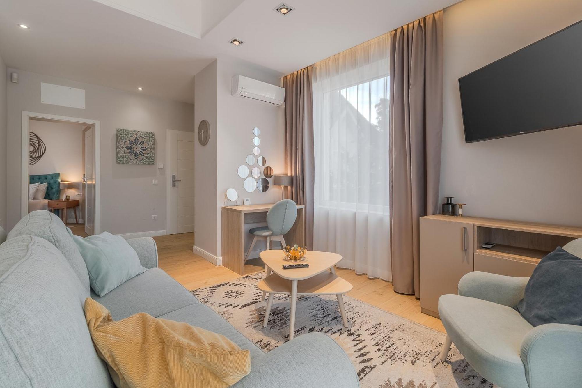 Dozsa Residence Oradea Extérieur photo