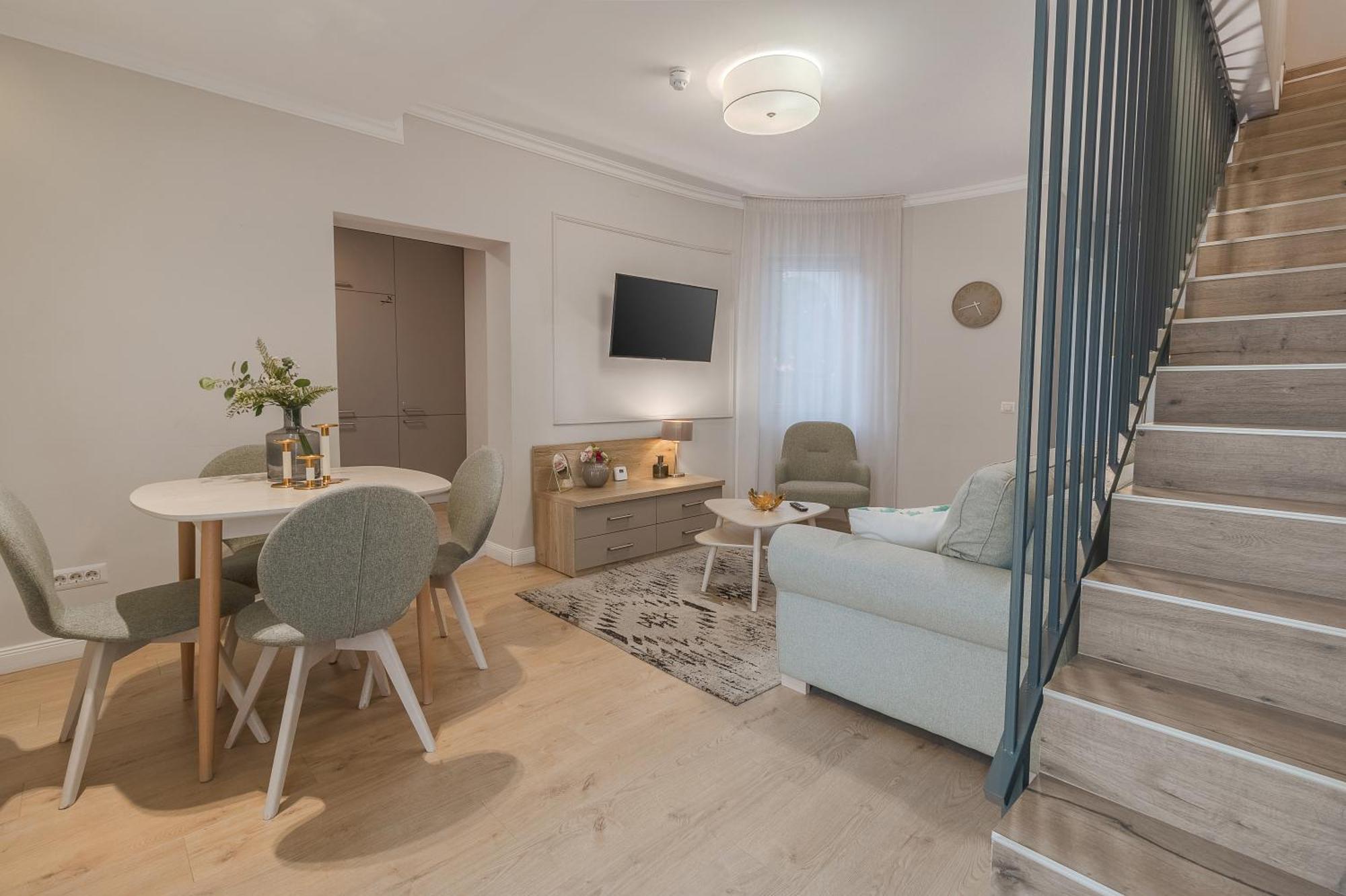 Dozsa Residence Oradea Extérieur photo