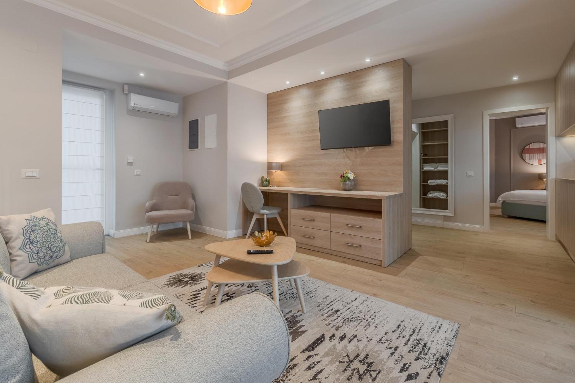 Dozsa Residence Oradea Extérieur photo